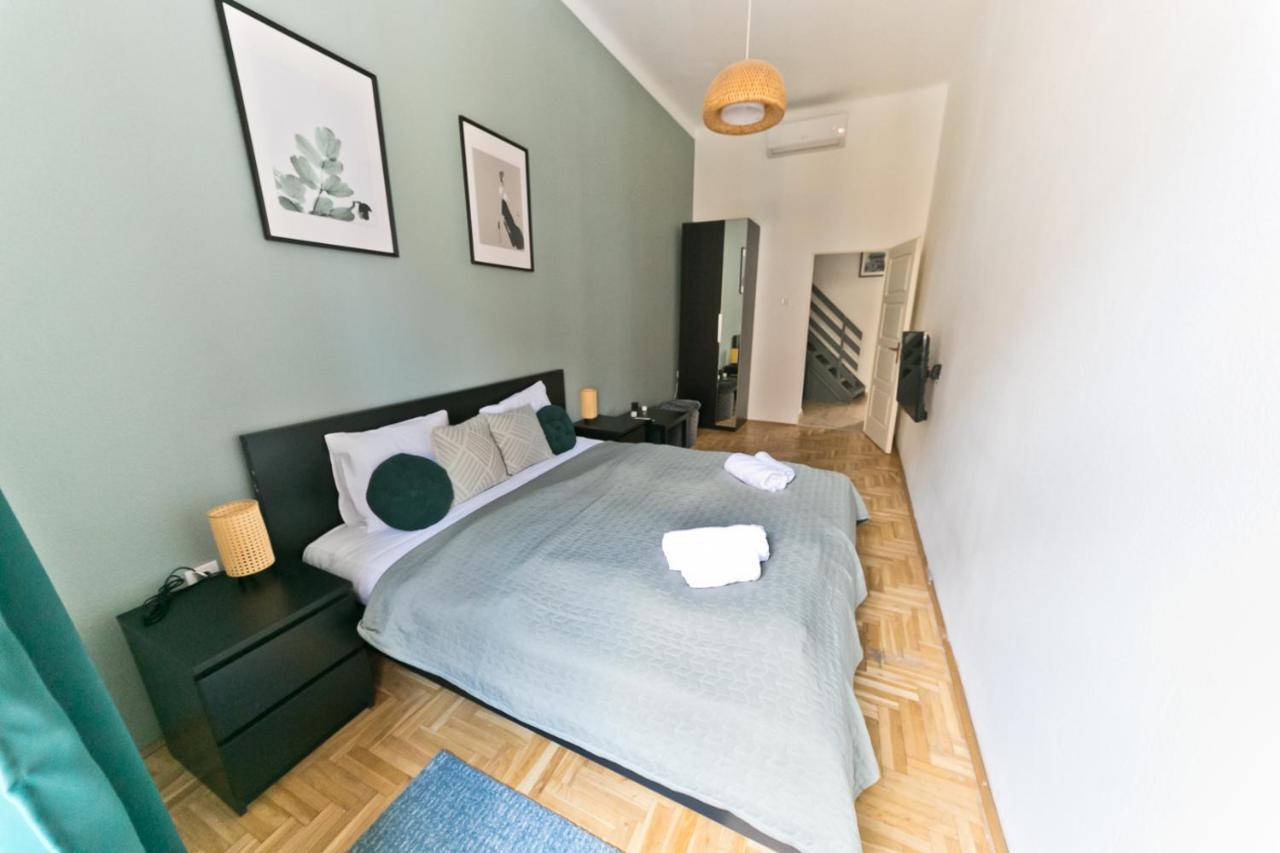 Dob Duplex Apartment Будапеща Екстериор снимка